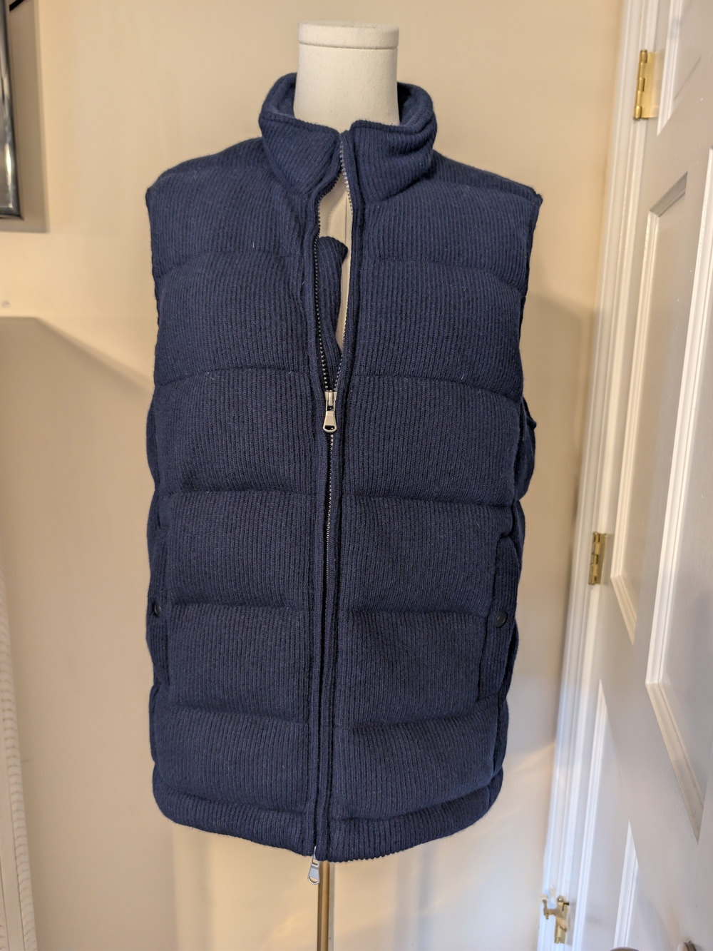 NWT Quince Mongolian Cashmere Puffer Vest True Navy S Down